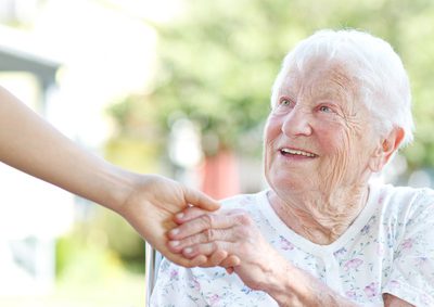 Altenpflege – Hilfe beim Älterwerden