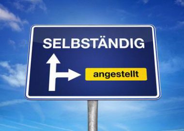 Nebenjob als Arbeitnehmer oder Selbständiger – worauf es bei der Steuererklärung ankommt