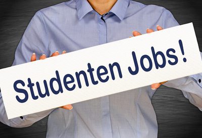 Geld verdienen in den Semesterferien: Das sind die besten Semesterjobs