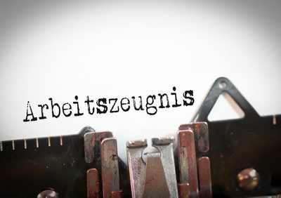 Arbeitszeugnis: So erstellen Sie das perfekte Arbeitszeugnis