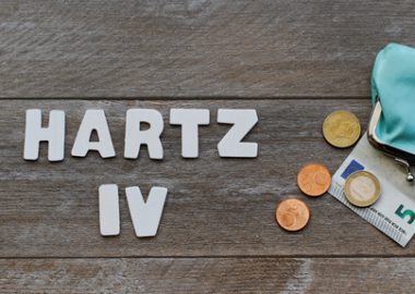 Darf man sich bei Hartz IV Geld dazuverdienen?