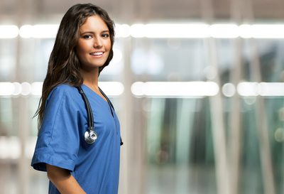 Krankenschwester Gehalt: Ausbildung, Lohn und Verdienst