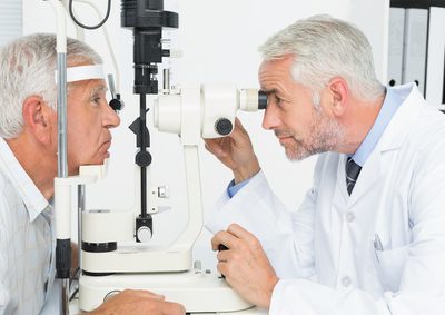 Augenoptiker Gehalt: Ausbildung, Lohn und Verdienst