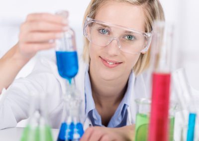 Chemielaborant Gehalt: Ausbildung, Lohn und Verdienst