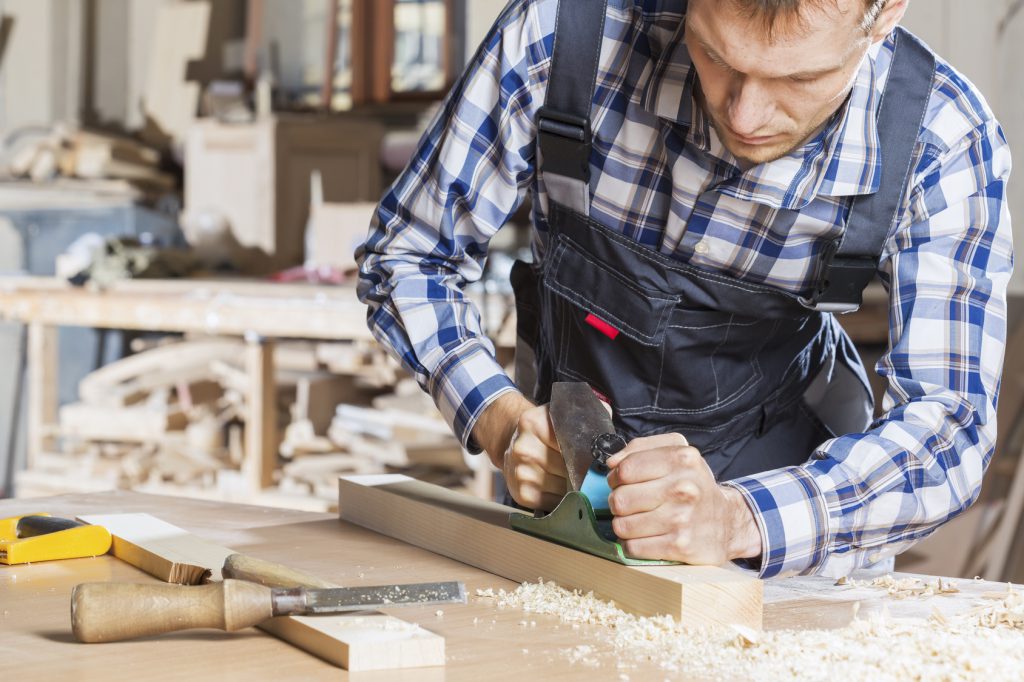 Wie Viel Verdient Man Als Tischler Tischler Gehalt: Ausbildung, Lohn und Verdienst! | Heimarbeit.de √