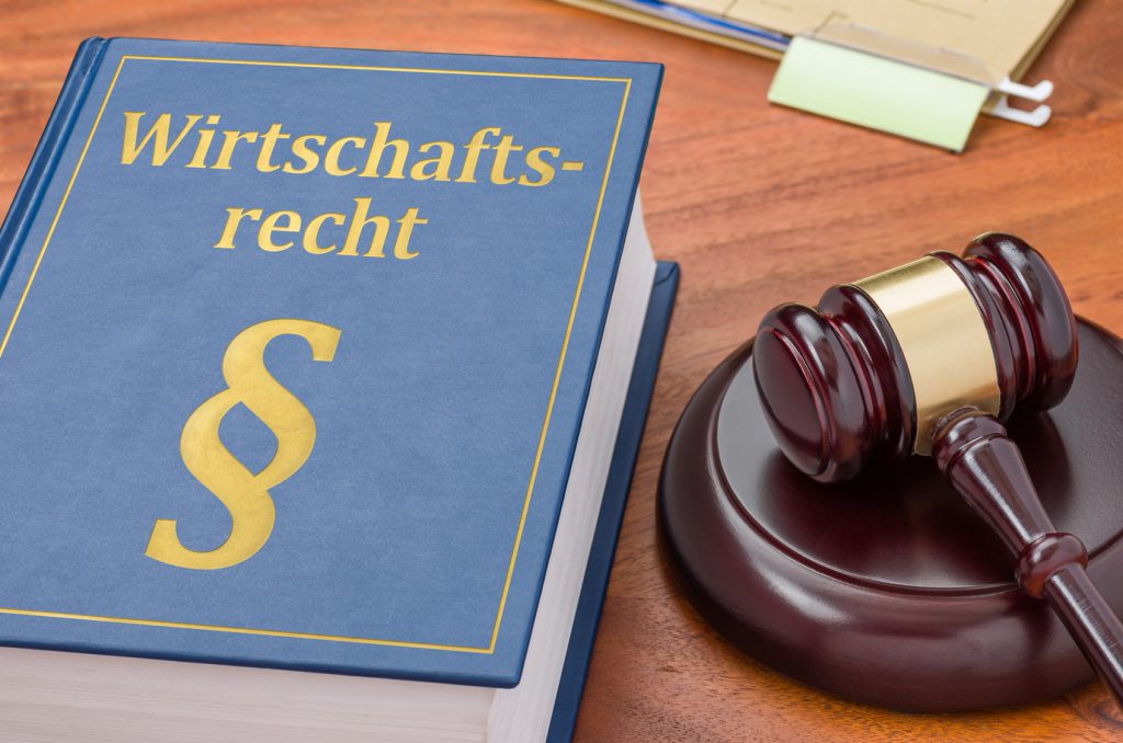 Wirtschaftsrecht Studium: Das müssen Sie wissen! | Heimarbeit.de √