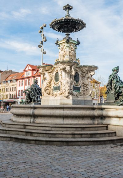 Brunnenbauer: Gehalt, Ausbildung, Studium und Perspektiven