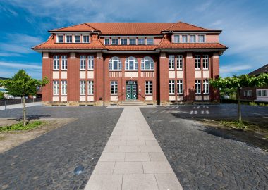 Sozialmanagement: Ausbildung, Studium und Gehalt