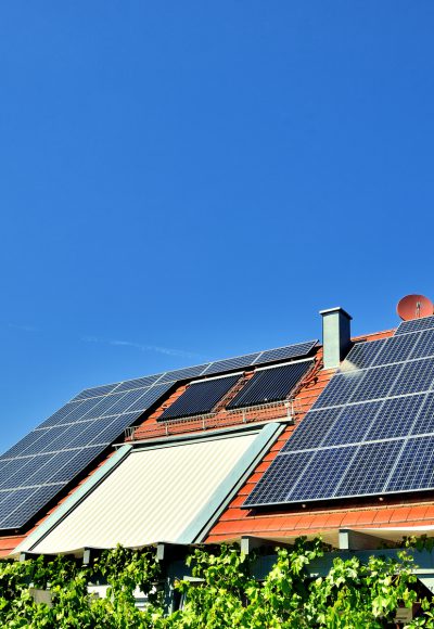 Fotovoltaik-Epxerten: Gehalt, Ausbildung & Studium