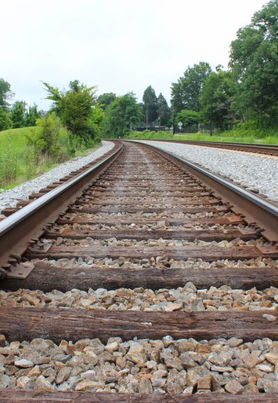 Eisenbahner im Betriebsdienst: Ausbildung, Gehalt, Studium, Perspektive