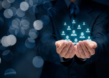 Kaufmann für Versicherungen und Finanzen: Ausbildung ● Gehalt ● Studium ● Perspektive 