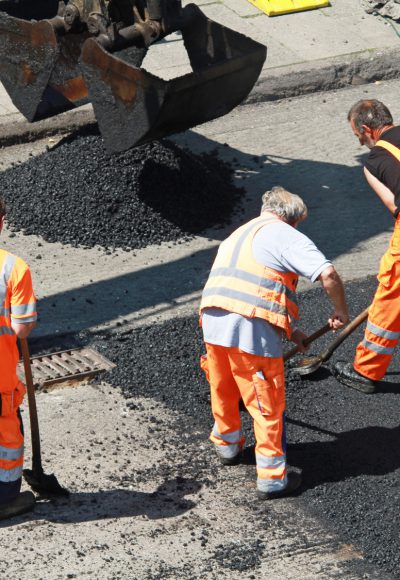 Asphaltbauer: Ausbildung ● Gehalt ● Studium ● Perspektive