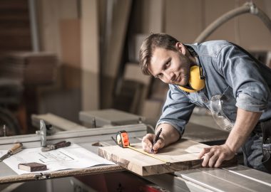 Holzmechaniker – Ausbildung, Studium, Gehalt  und Perspektive