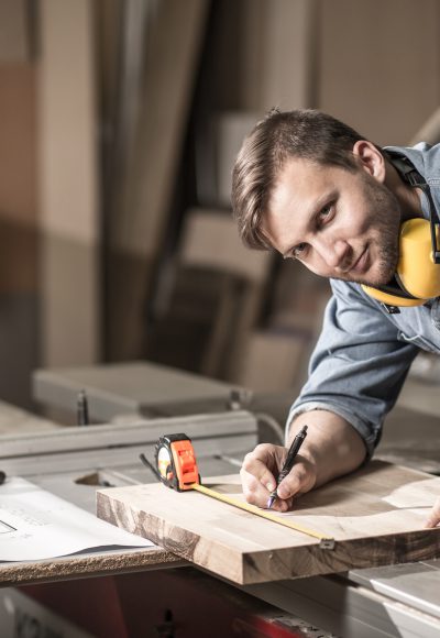 Holzmechaniker – Ausbildung, Studium, Gehalt  und Perspektive