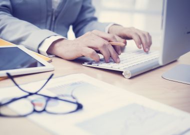 Sozialversicherungsfachangestellter: Ausbildung, Gehalt, Studium, Perspektive
