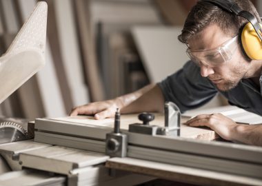 Tischler – Ausbildung, Studium, Gehalt und  Perspektiven