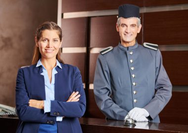 Hotelkaufmann: Ausbildung · Gehalt · Studium · Perspektive