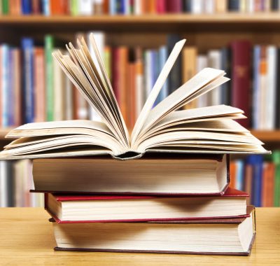 10 Testleser für „Die Reise der Hexensteine“ von Isabella Benz