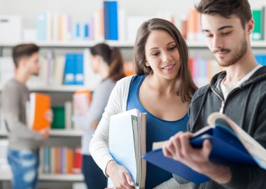 Thalia: Gehalt · Nebenjob · Karriere · Ausbildung