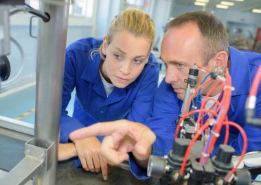 Werkstoffprüfer: Ausbildung ● Gehalt ● Studium ● Perspektive