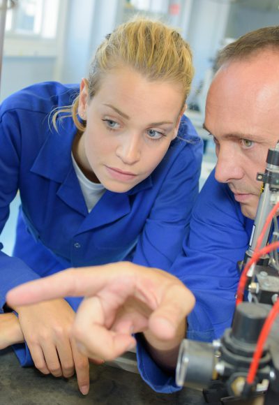 Werkstoffprüfer: Ausbildung ● Gehalt ● Studium ● Perspektive