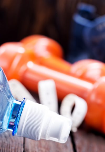 Droht eine Gesundheitsdiktatur? Wie Menschen zu Gesundheitsfanatikern manipuliert und finanziell ausgenommen werden