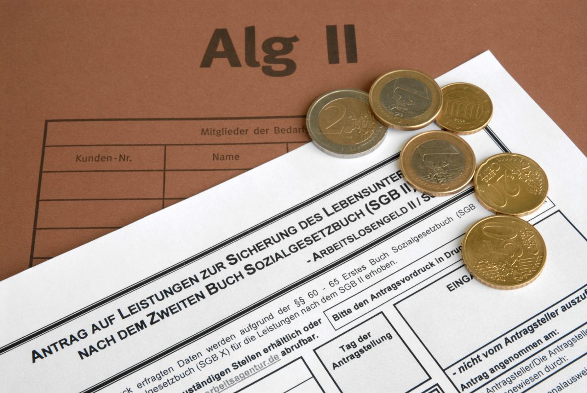 Arbeitslosengeld II (ALG II) Voraussetzungen für die Stieffamilie Heimarbeit.de √