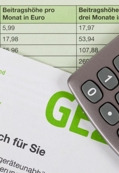 Steigende Kosten, mehr GEZ: Das Erste fordert höhere Rundfunkbeiträge ab 2021!