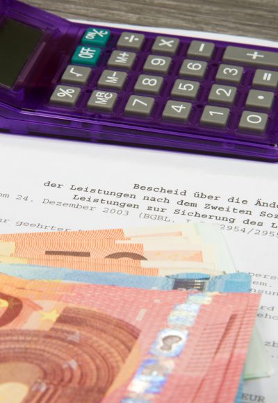 Wegen Pflegebetrug darf Sozialhilfe gekürzt werden