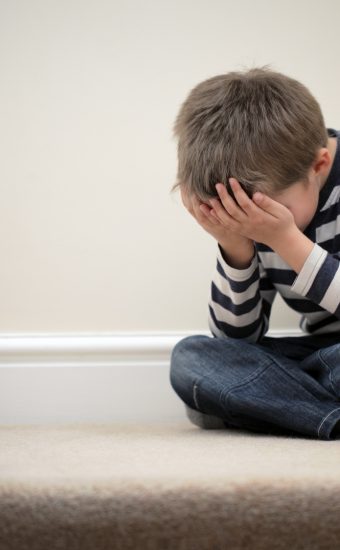 Hartes Mobbing: Ganzes Dorf beschimpfte ihn als Schildkrötenjungen!