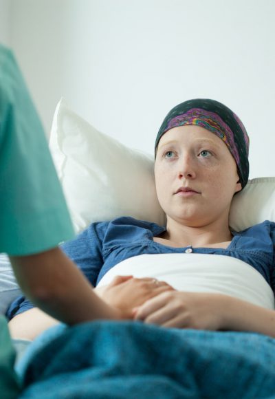 Krebskranker Teenager: So feierten sie ihre Hochzeit im Krankenhaus