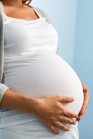 Mann stirbt: Ein eines halbes Jahr später wird sie von ihm schwanger