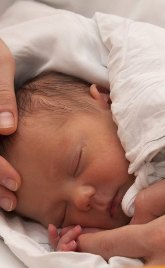 Sofort nach Geburt: Dieses Baby brauchte eine Herztransplantation!