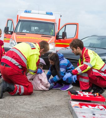 5-Jährige mit Auto angefahren: Zeugin brutal verprügelt!