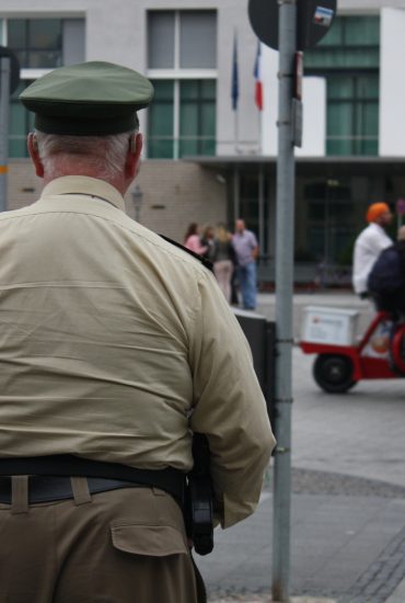 Dieses Land entlässt nun dicke Polizisten!