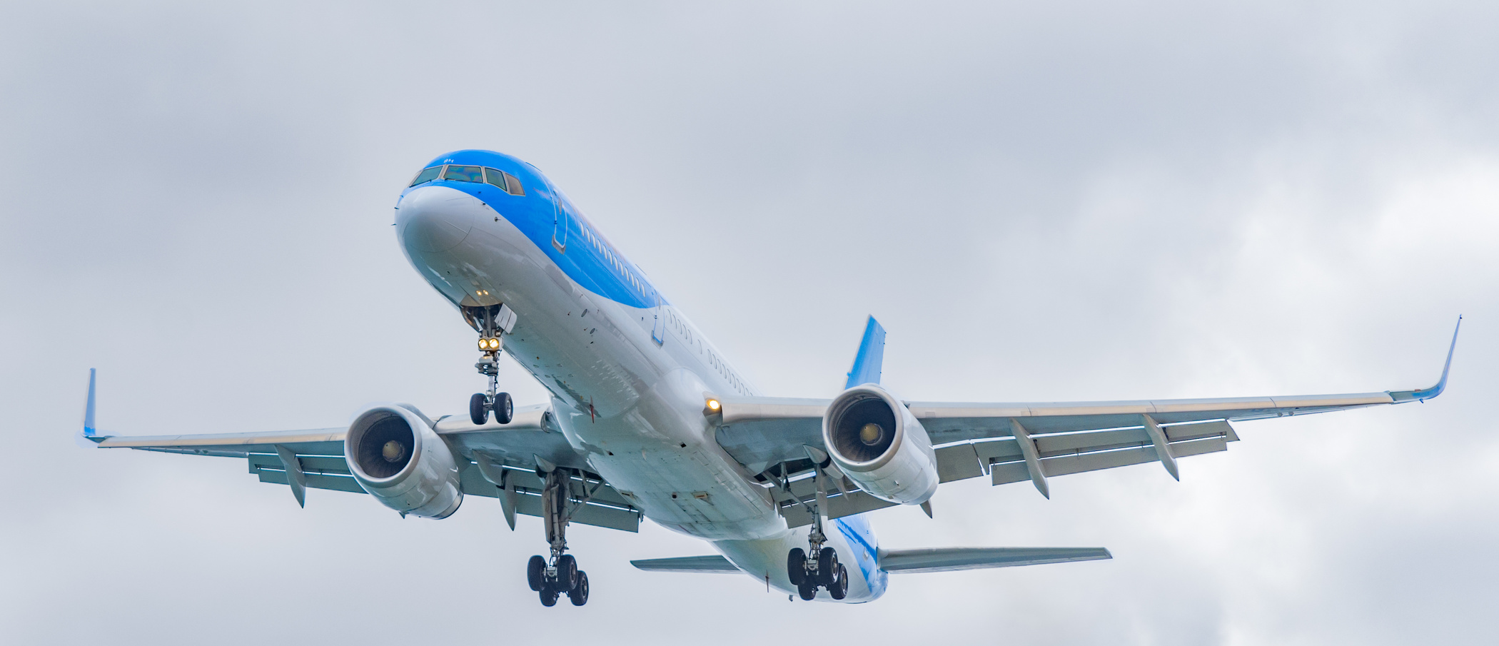 Notlandung Betrunkene Frau randaliert im Flieger