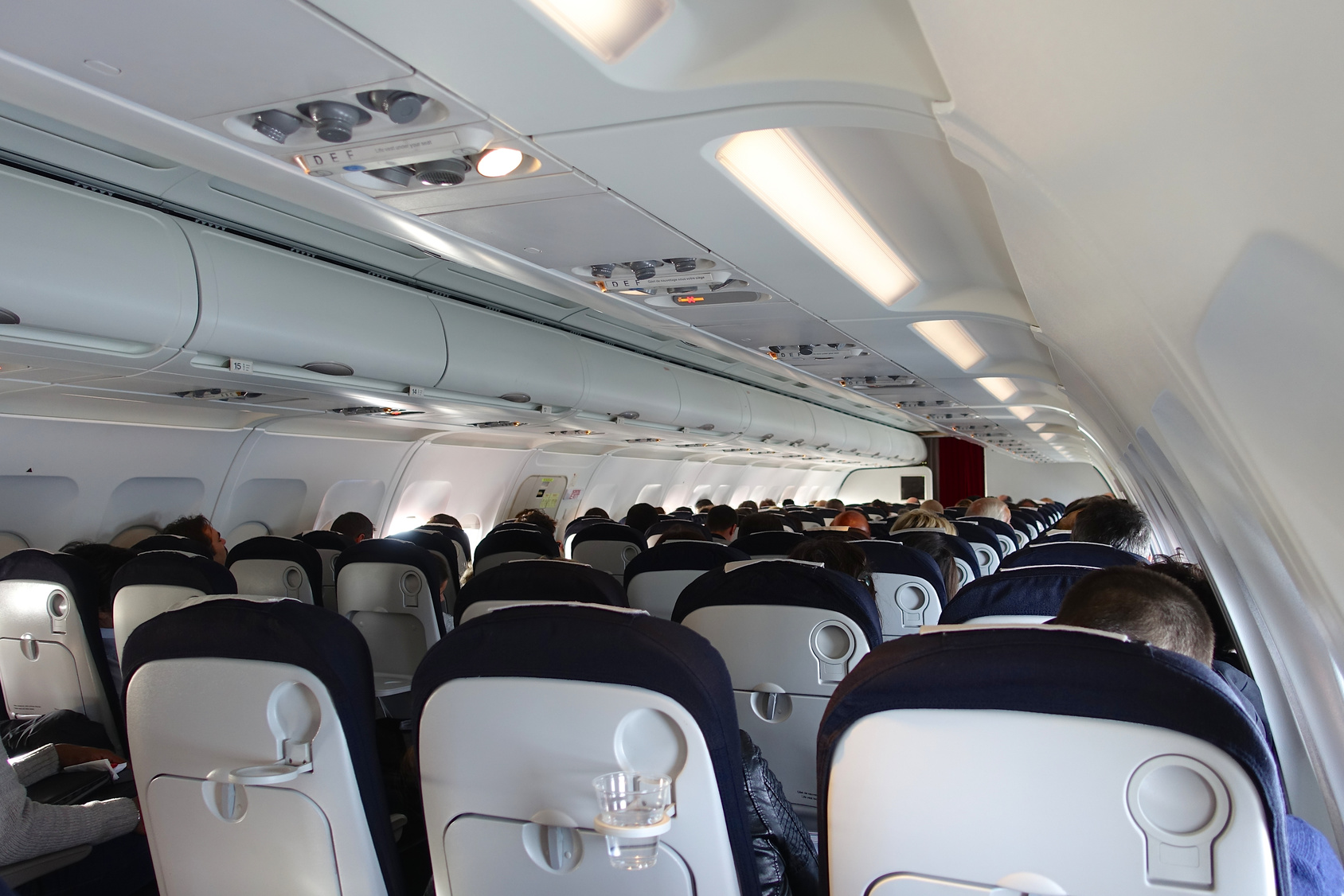 Flugzeug mit 122 Passagieren vermisst Wrack nun entdeckt