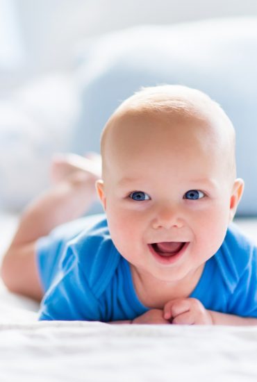 Kontrovers: Mutter lässt Baby (4 Monate) Ohrlöcher stechen