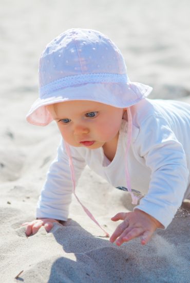 Mutter entsetzt: Baby erleidet heftige Verbrennungen durch diese Sonnencreme! 