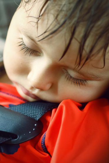 Schon wieder: Baby bei Hitze im Auto zurückgelassen