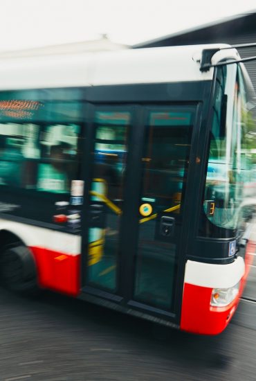 Schulbusfahrer betrunken hinterm Steuer