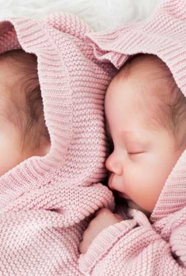 Zwillinge: Frau von zwei verschiedenen Männern gleichzeitig schwanger! 