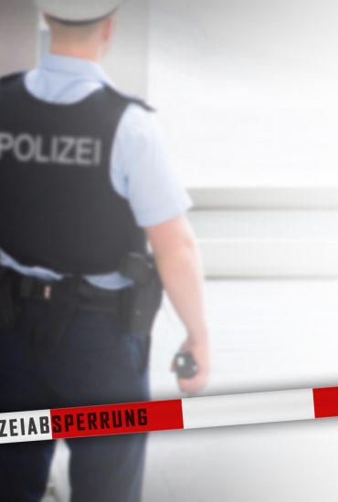 Wuppertal: Mann mit Axt wütet auf Balkon!