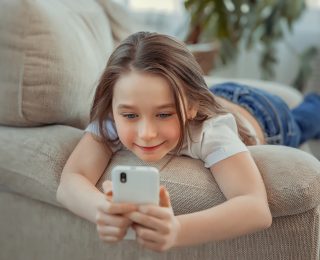Gefährlich: Neue App lässt Mobber anonym bleiben!