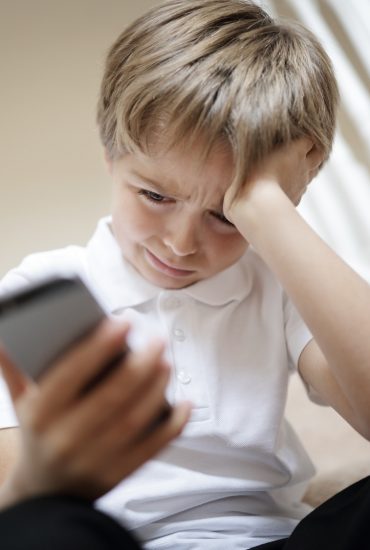 Neue Studie: Smartphone und Co. machen Kinder depressiv!