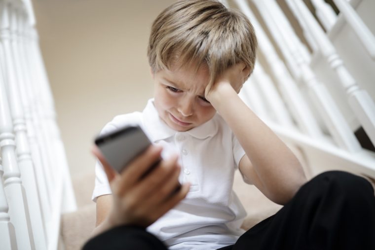 Neue Studie: Smartphone und Co. machen Kinder depressiv!