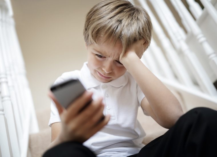 Neue Studie: Smartphone und Co. machen Kinder depressiv!