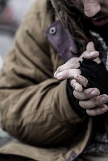 Mehrfach Räumungsbescheide missachtet: Obdachlose sollen blechen!