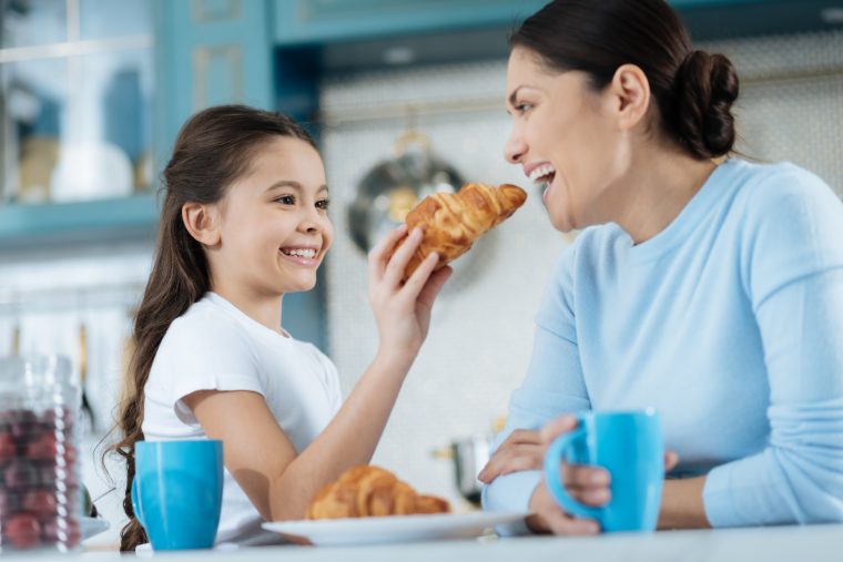 Der ideale Zeitpunkt für eine Schwangerschaft: Diese Mütter leben am längsten!